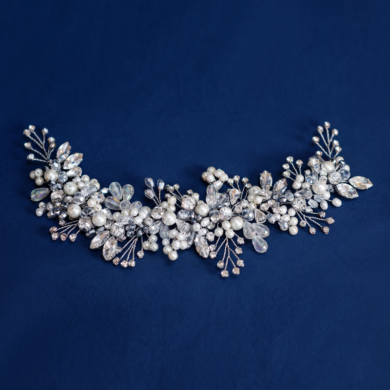 Decorative headband with pearls and crystals