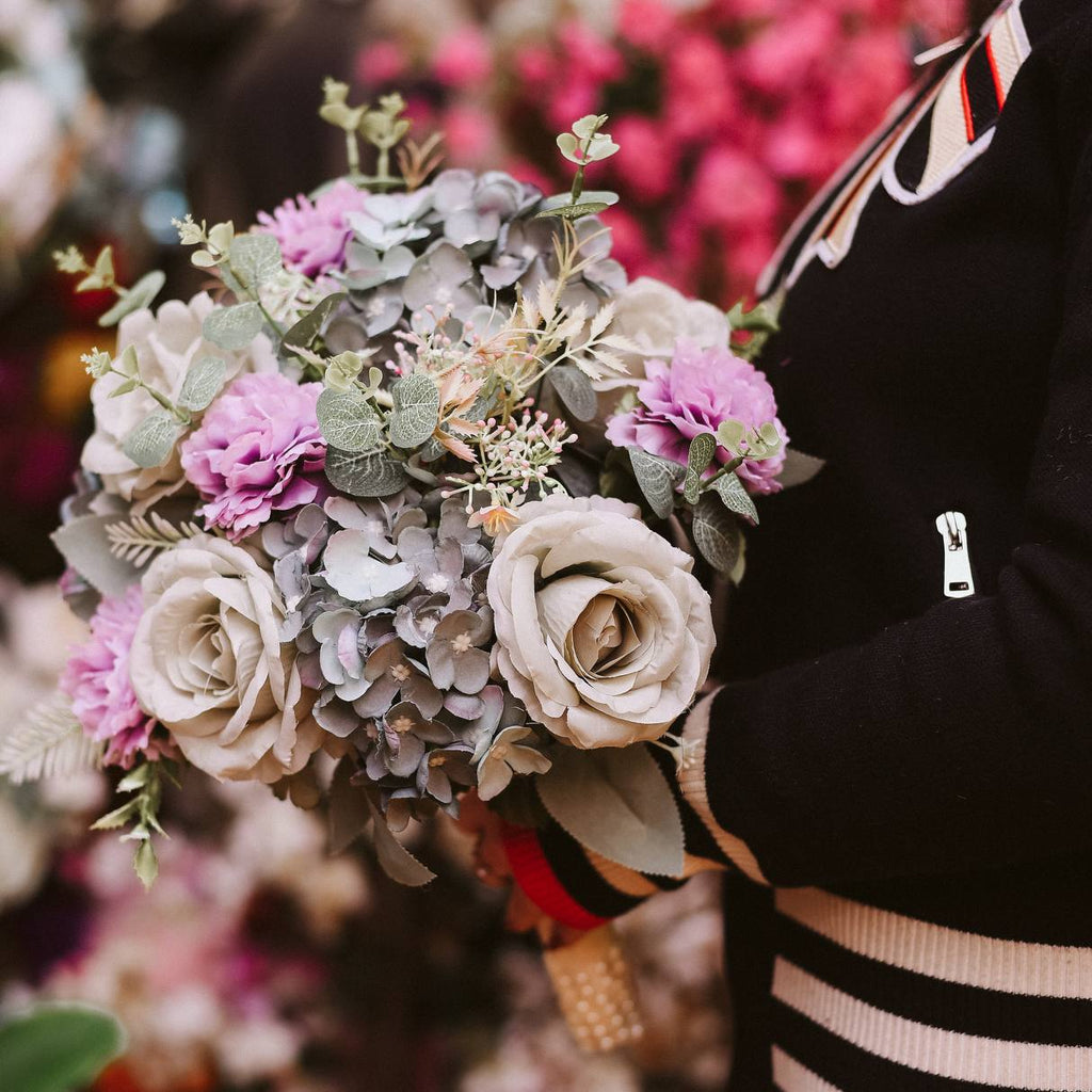 Artificial mint green roses.Artificial purple carnation.Artificial mint green hydrangea.Artificial gypsophila and
Artificial kleptos